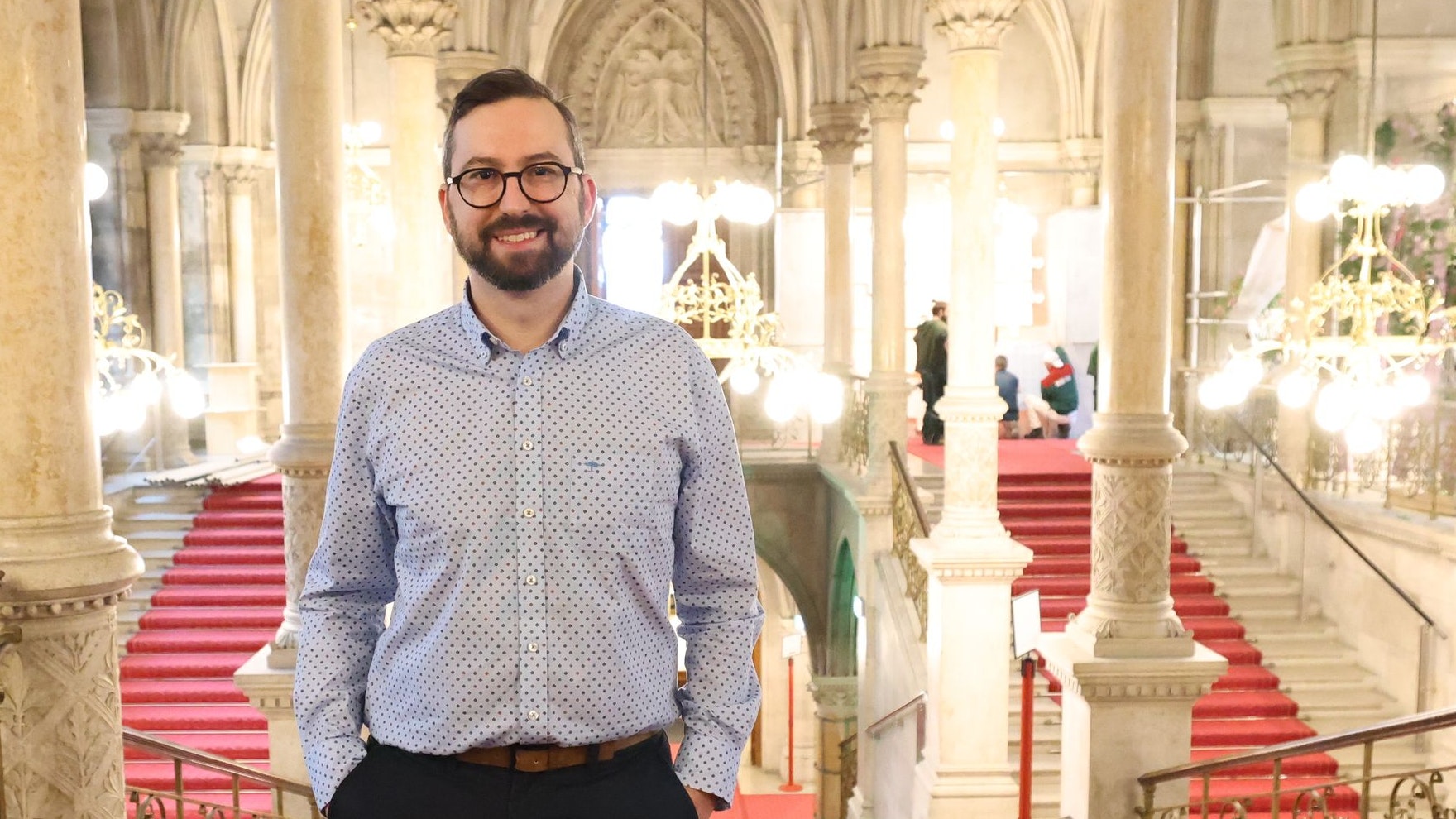 Freddy Ledermüller erhielt den Back to Life Award der AUVA im Wiener Rathaus. 