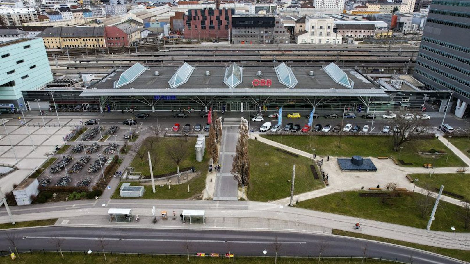 Der Angriff passierte am Bahnhofplatz in Linz