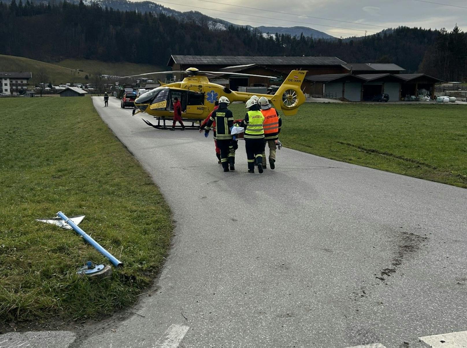 In Kramsach ereignete sich am Mittwoch (11.01.2023) ein schwerer Verkehrsunfall.