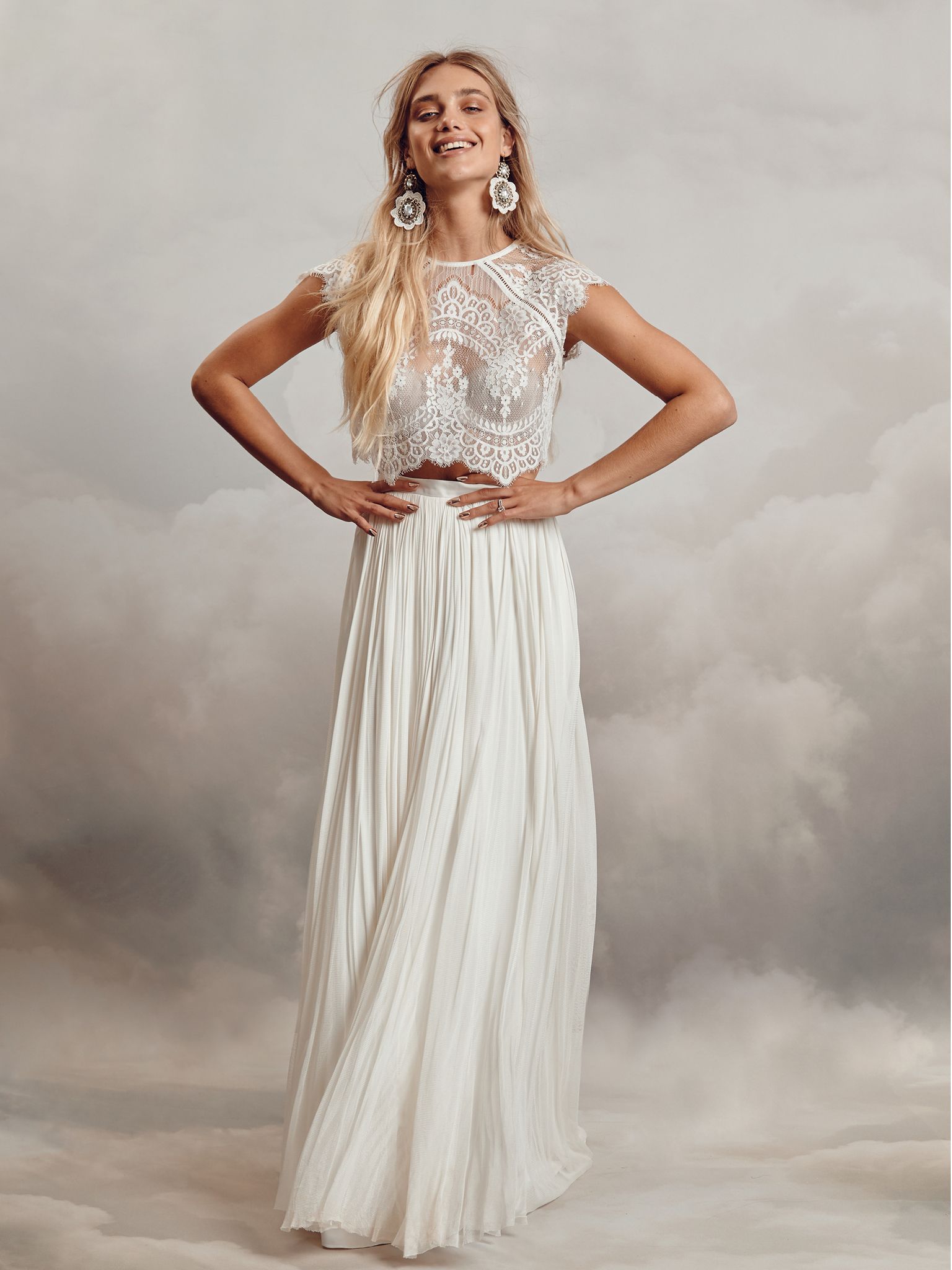 Loveglow holt Catherine Deane mit ihrer Trunkshow nach Österreich.