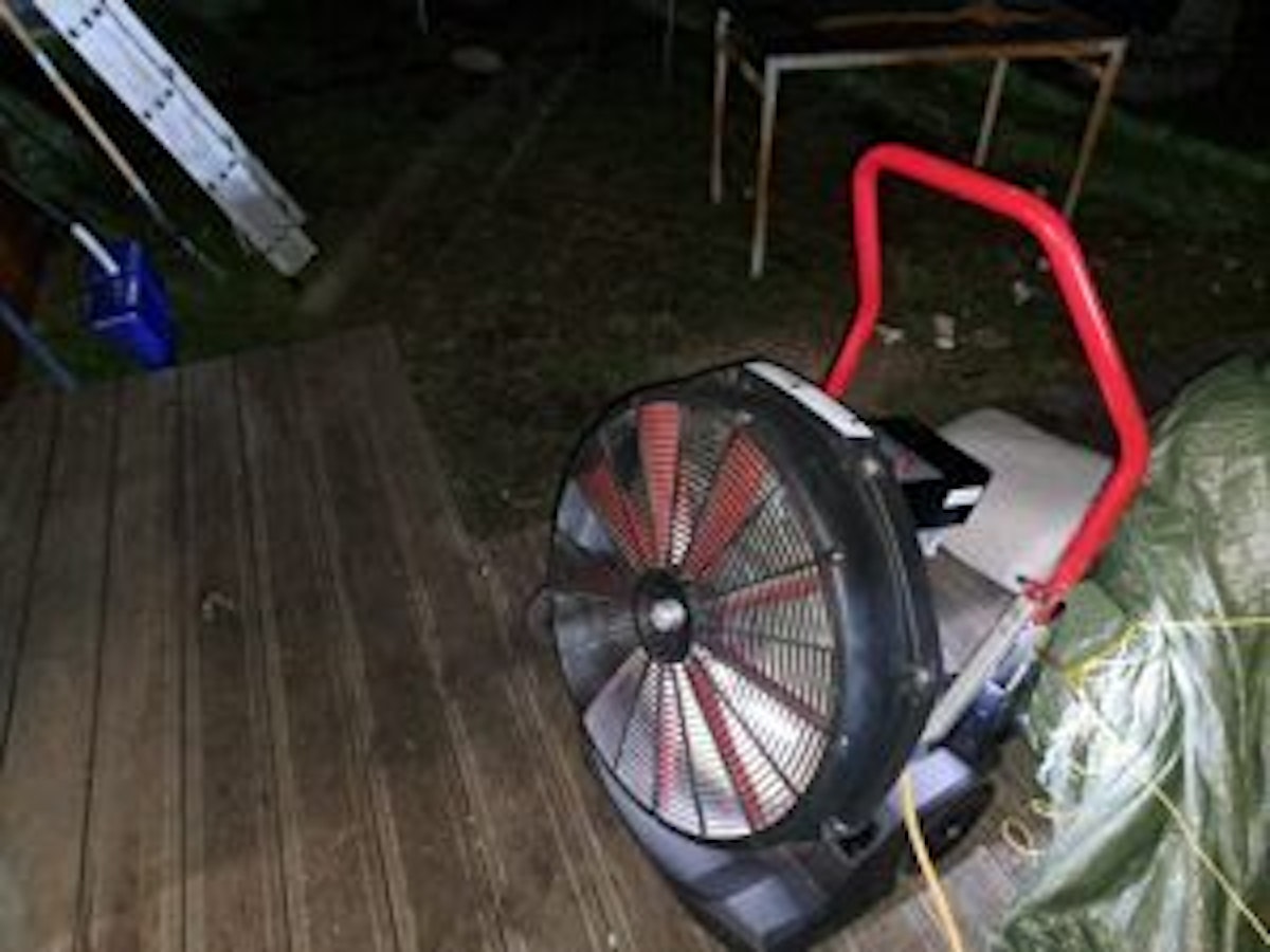 Der Notstromaggregat befand sich in einem geschlossenen Nebenraum