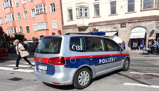 Die Polizei rückte am Donnerstag zu einem Verkehrsunfall in Villach aus. 