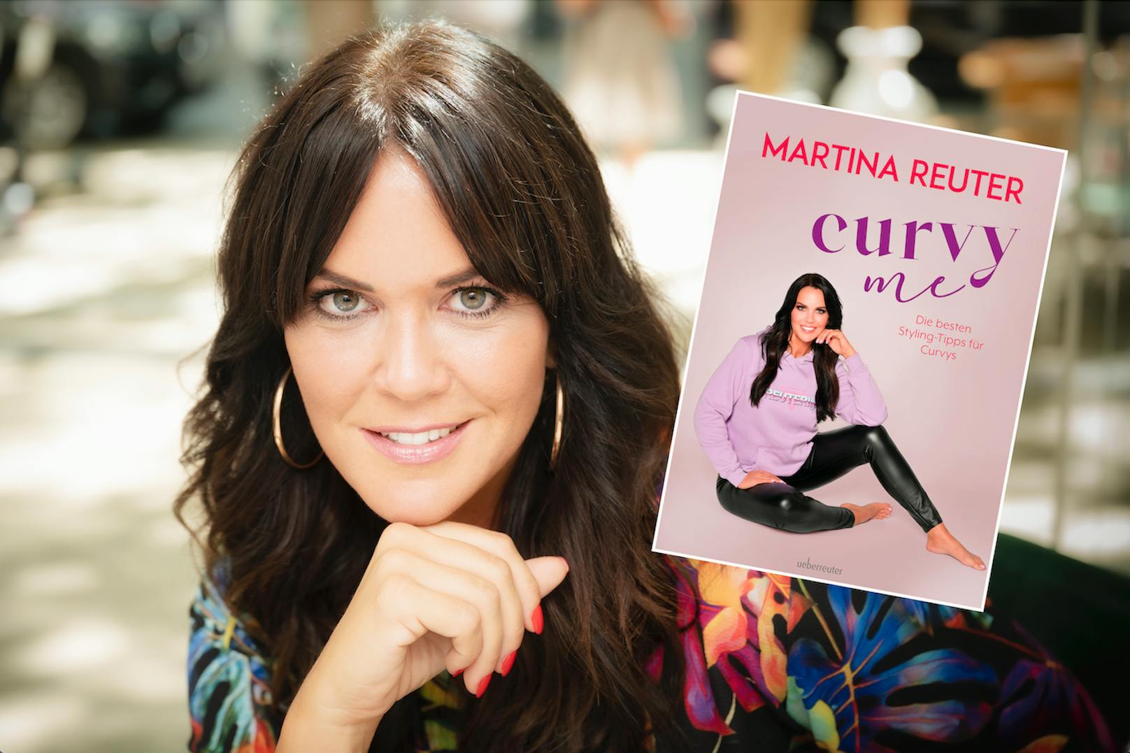 Style-Expertin Martina Reuter (43) mit ihrem Buch "Curvy me".