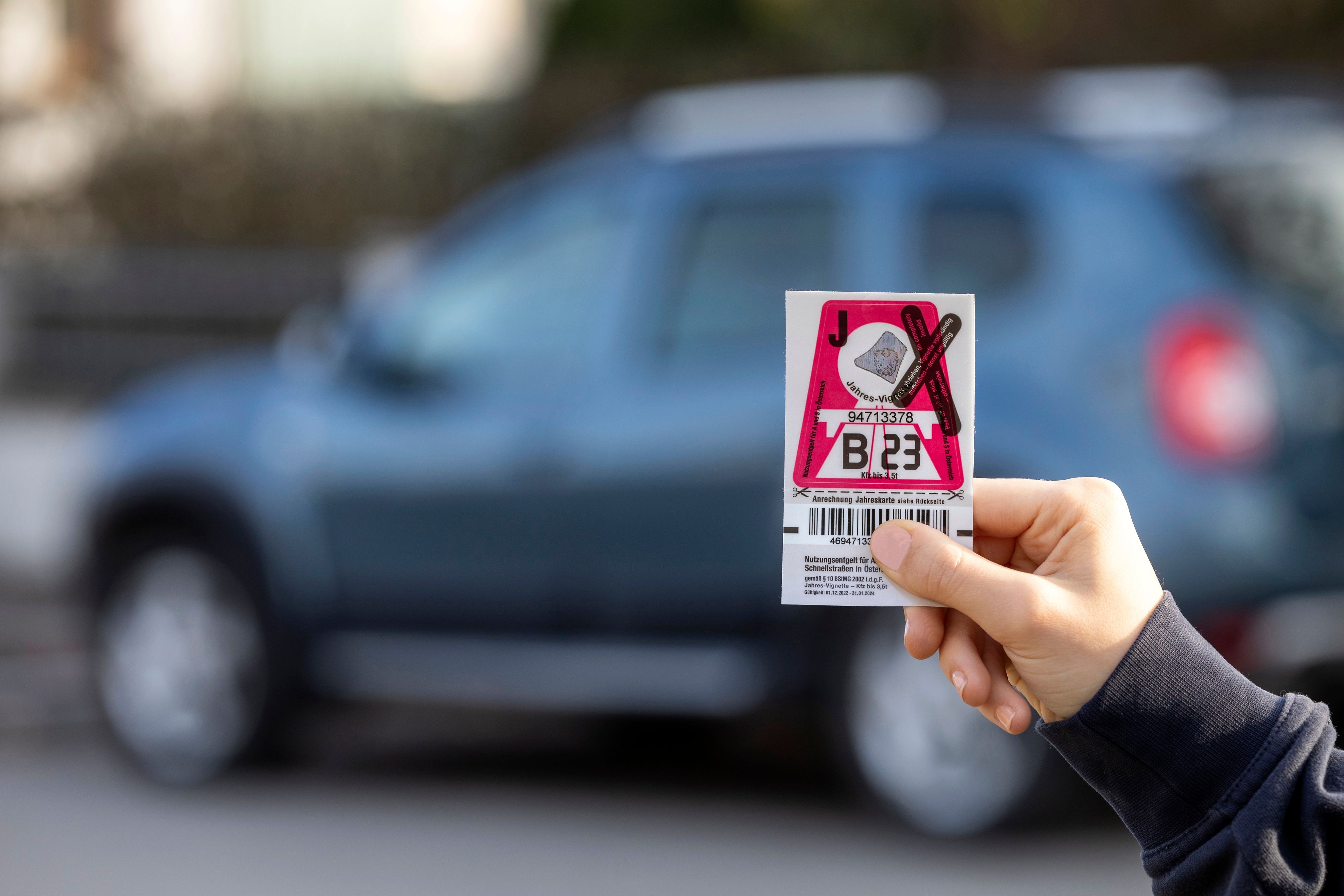 Wer mit der Digitalen Vignette lückenlos auf den Autobahnen unterwegs sein will, muss diese bis Samstag bestellen.
