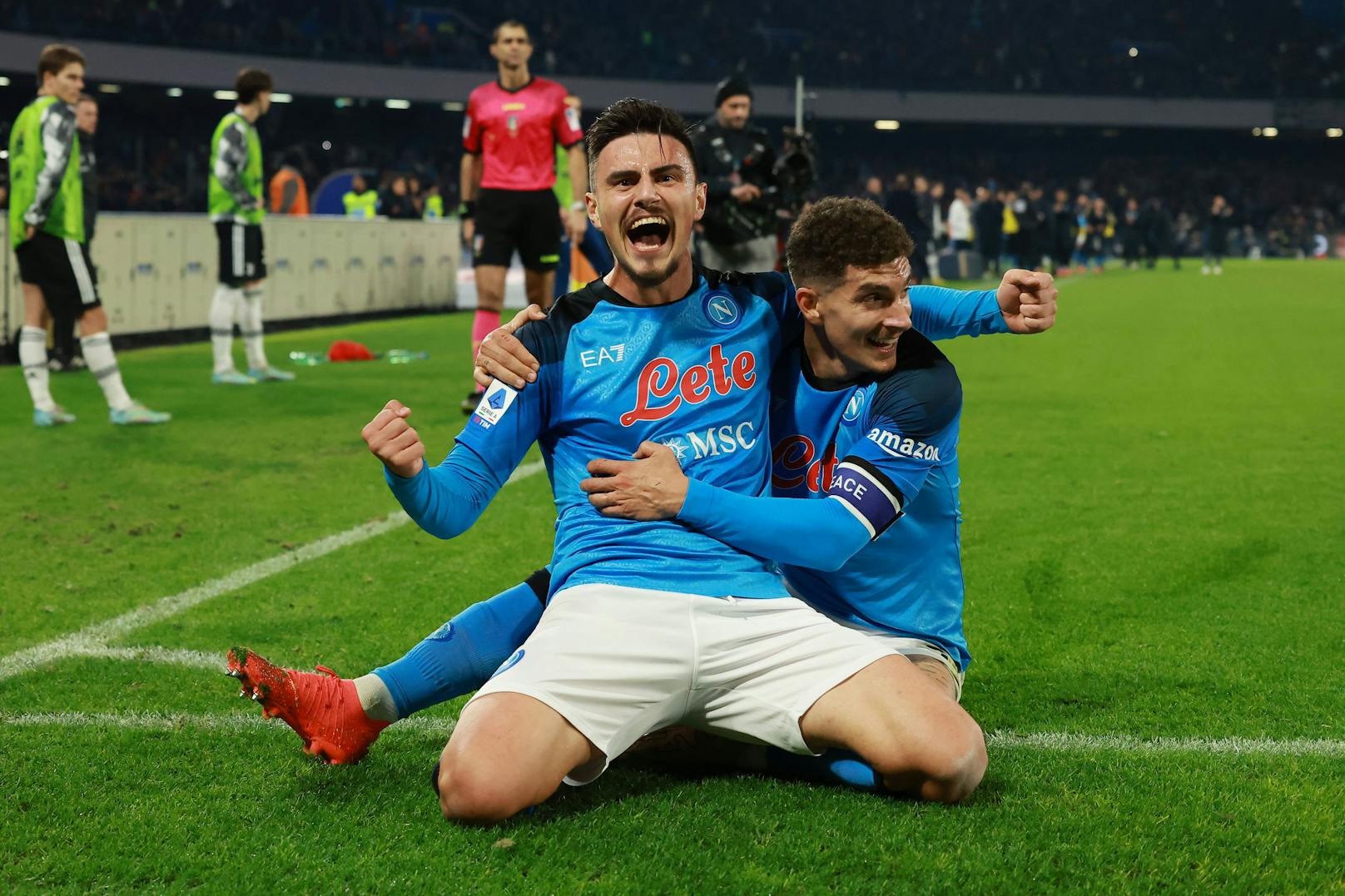 5:1 im direkten Duell – Napoli schüttelt Juventus ab