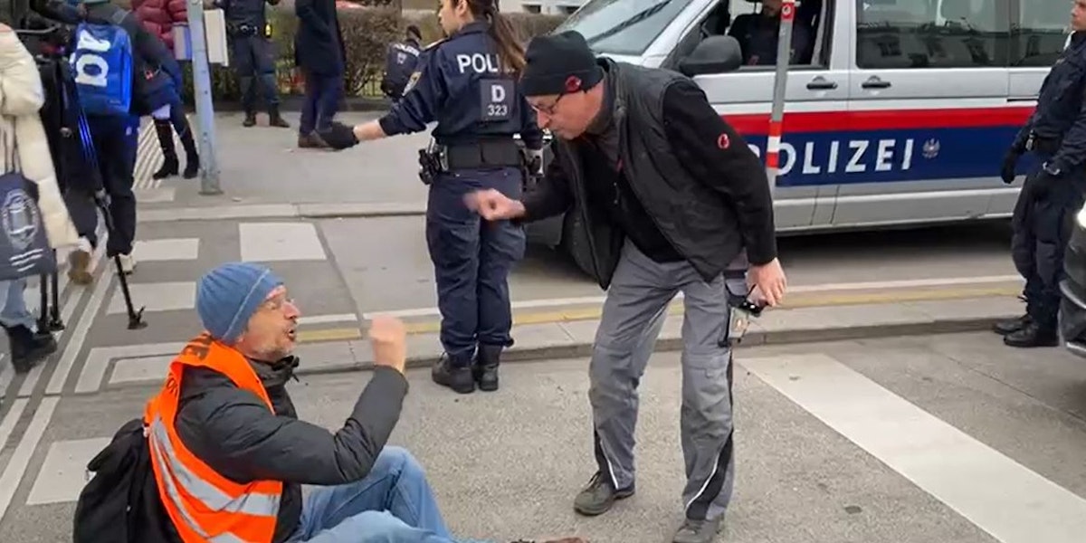 Die Nerven lagen wegen der Klimablockade nahe des Naschmarkts blank.