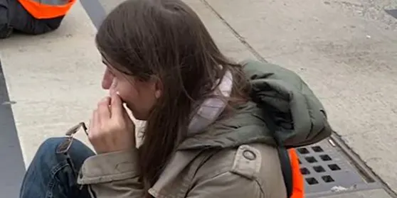 Blanker Hass Spuck Attacke Auf Klima Kleberin Krumpeck Wien Heute at