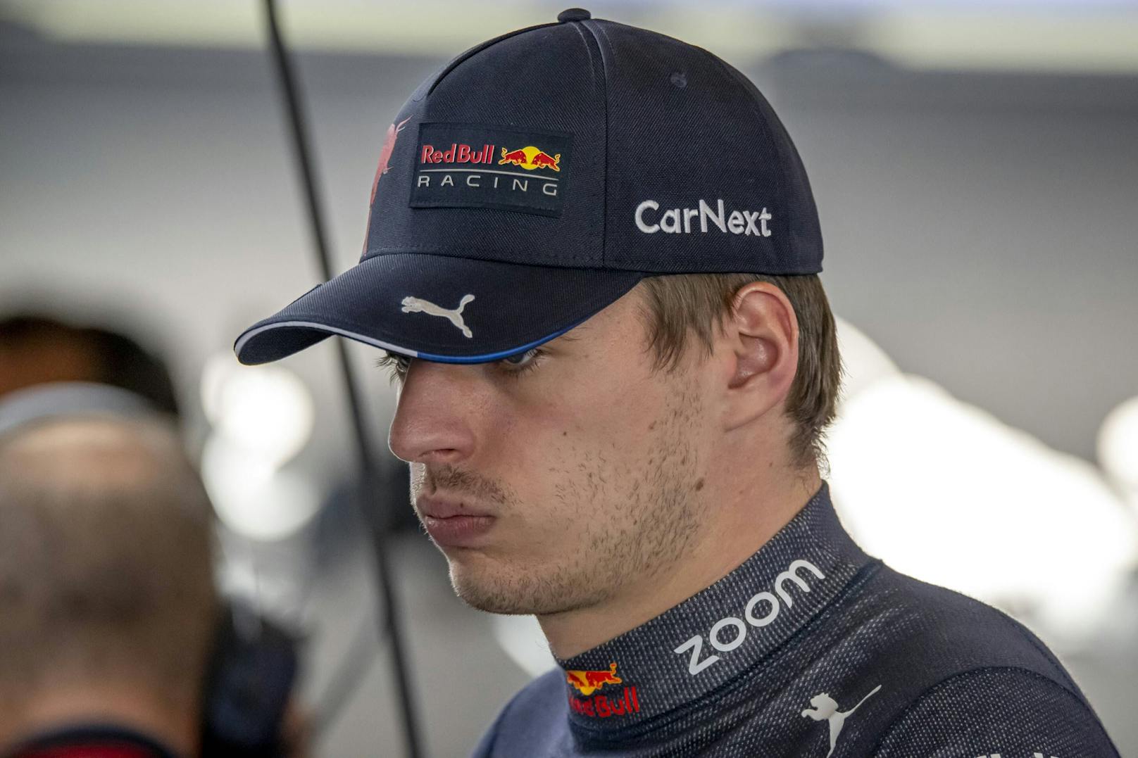 Max Verstappen muss fast eine Million Euro auf den Tisch legen, um Formel 1 fahren zu dürfen. 
