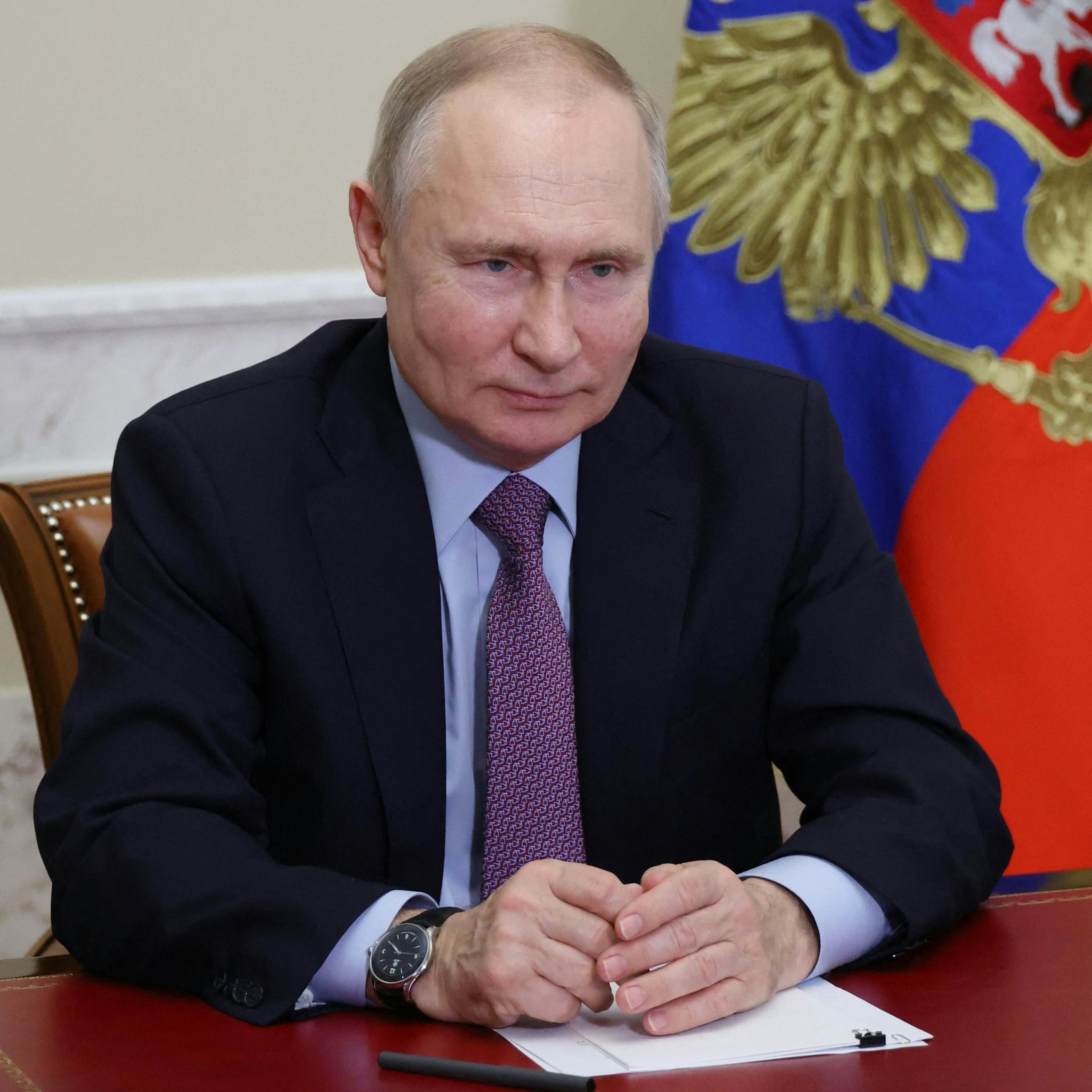 Wladimir Putin zeigt sich erfreut über die Entwicklungen in der Ukraine. 