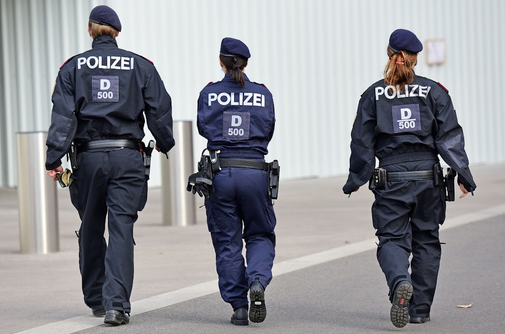 Gemeinsam mit Polizisten einen Kaffee trinken kann man bei der Aktion 