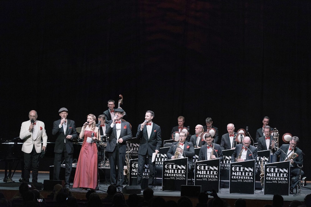 Wil Salden und seine Musiker vom Glenn Miller Orchestra sind am 27. Jänner im Veranstaltungszentrum Braunau zu Gast.