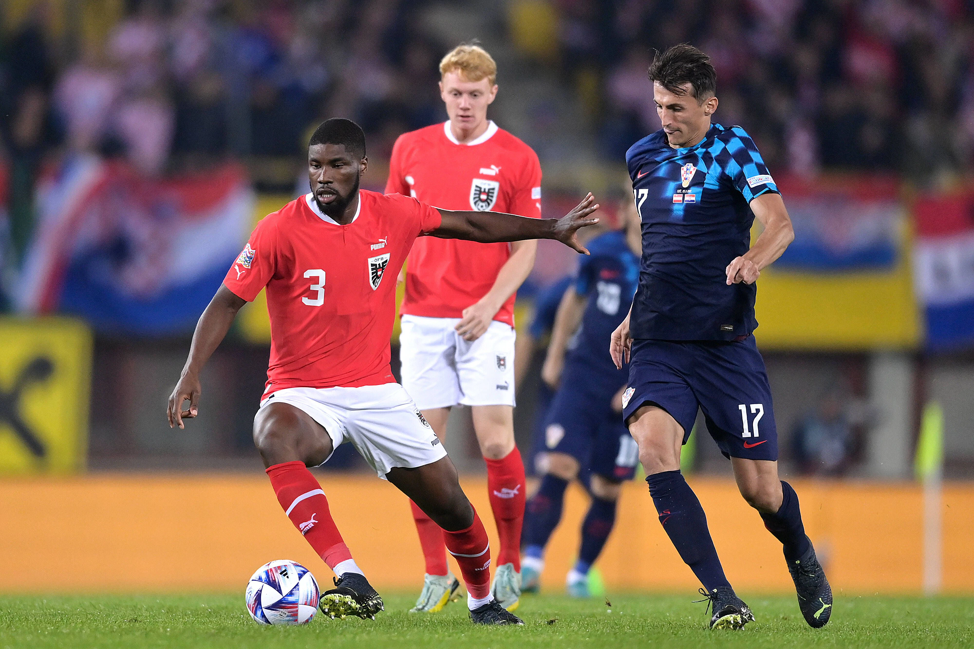 ÖFB-Talent Kevin Danso (l.) soll das Interesse mehrerer Teams geweckt haben.