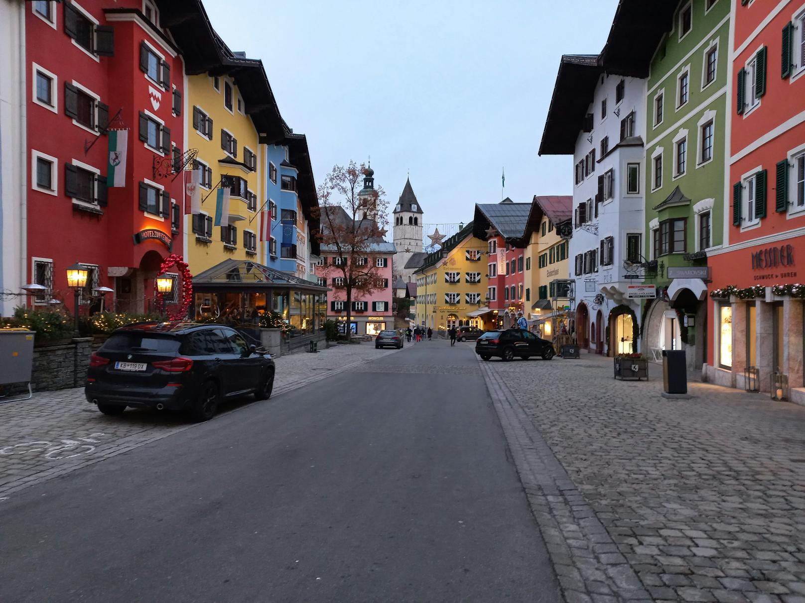 Die malerische Innenstadt von Kitzbühel.
