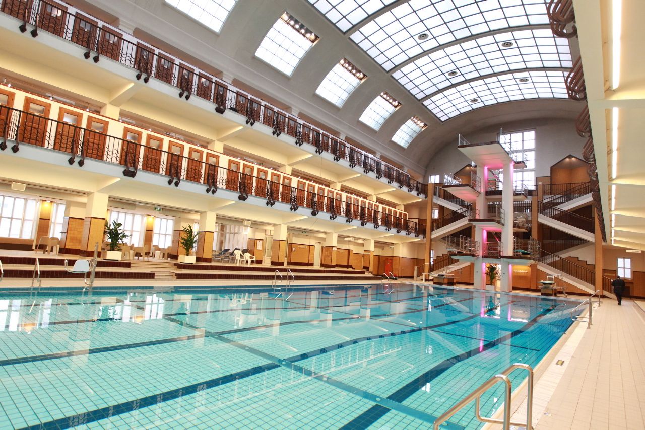 Die Stadt Wien hat mit 1. Jänner 2023 die Eintrittpreise angehoben. Erwachsene zahlen nun z.B. im Amalienbad (Bild) 7 statt 6,20 Euro.