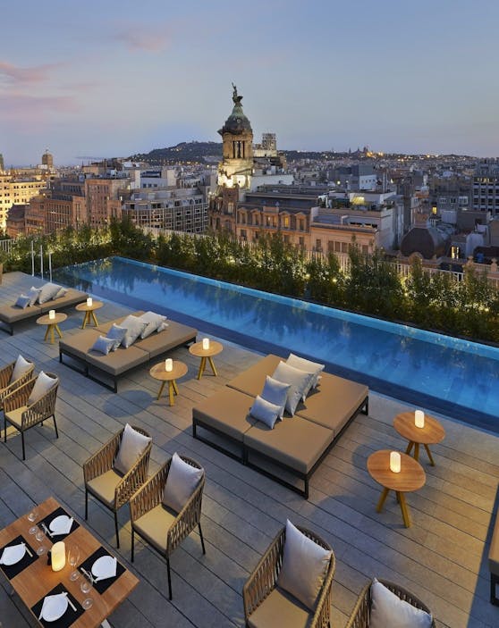 Die Dachterrasse des Mandarin Oriental Barcelona sorgt für Weitblick.&nbsp;