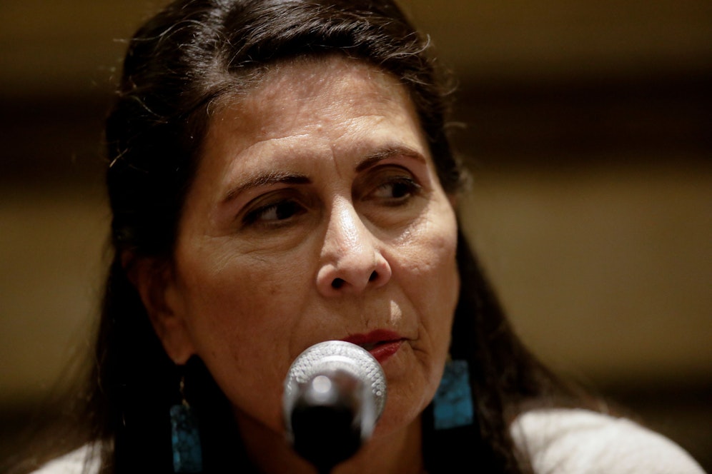 Unter anderem auf das Haus der Senatorin Linda Lopez wurde geschossen – ihre Tochter dürfte einen ordentlich Schock erlebt haben.