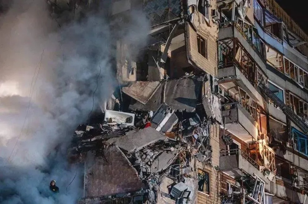 Anastasia überlebte den Raketen-Horror in Dnipro, weil sie im Bad saß. Ihre Eltern waren gerade in der Küche – sie überlebten vermutlich nicht.