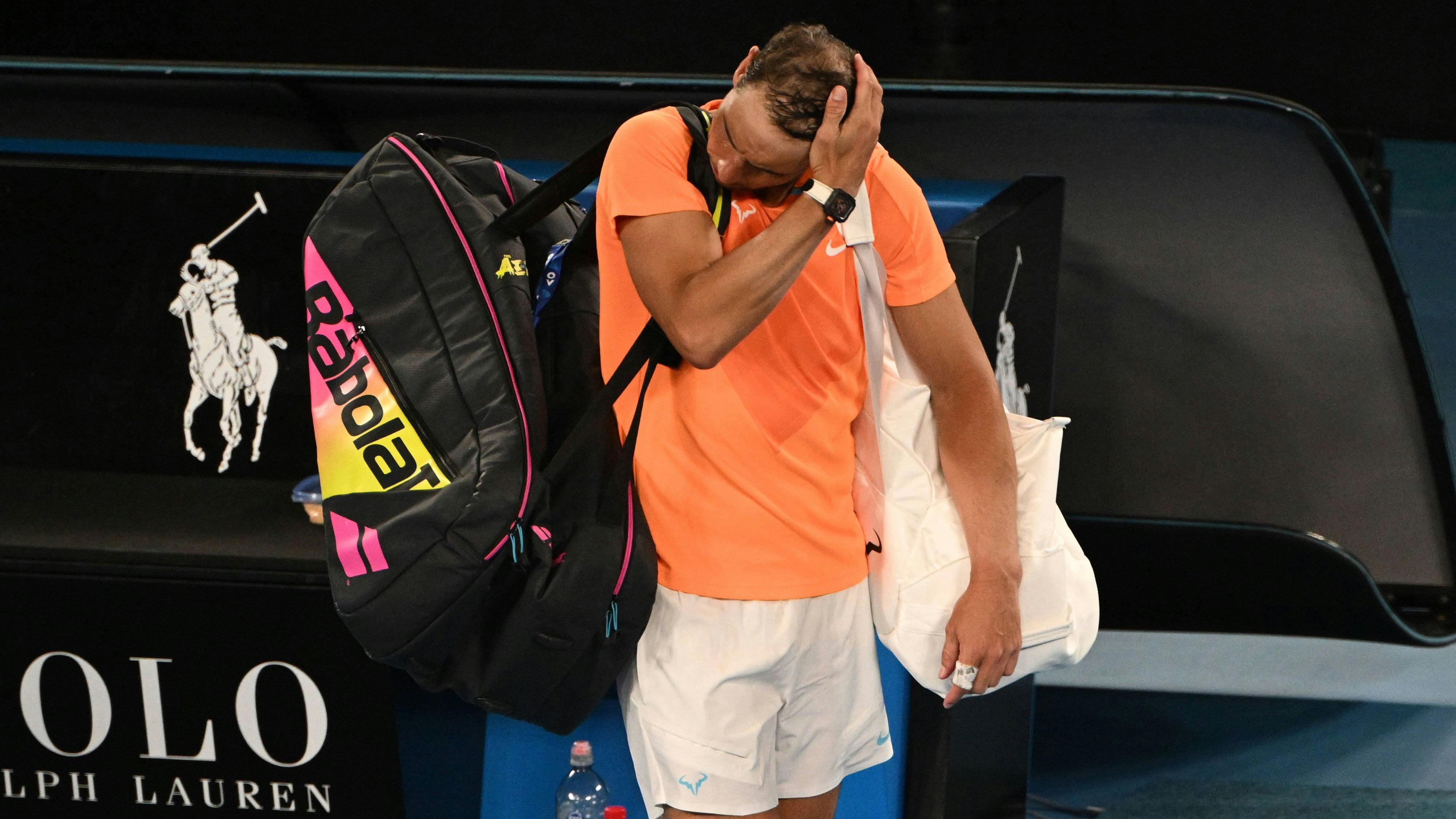 Rafael Nadal ist bei den Australian Open früh gescheitert, trotz einer Verletzung gab er nicht auf. 