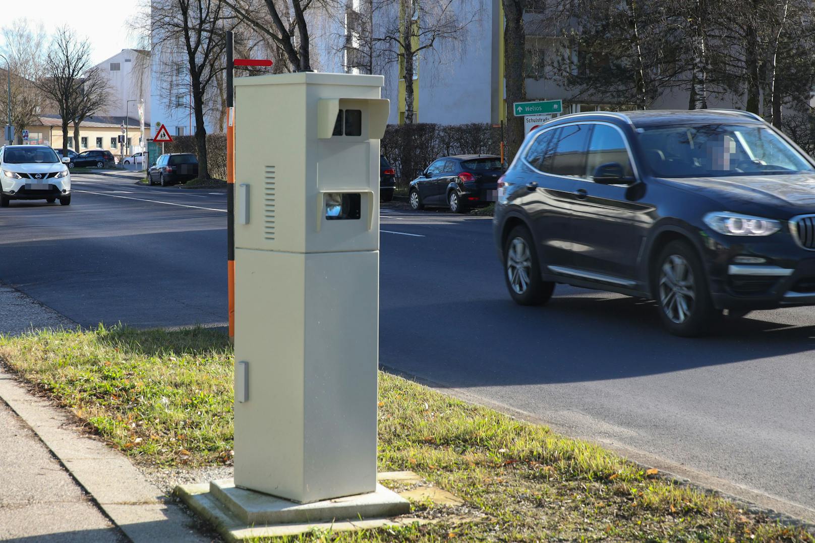 Leistet zuverlässige Dienste: der Radarkasten an der Salzburger Straße in Wels.