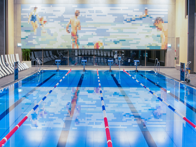 Das Hallenbad in Ried hob die Temperatur von 26 wieder auf 27 Grad an.