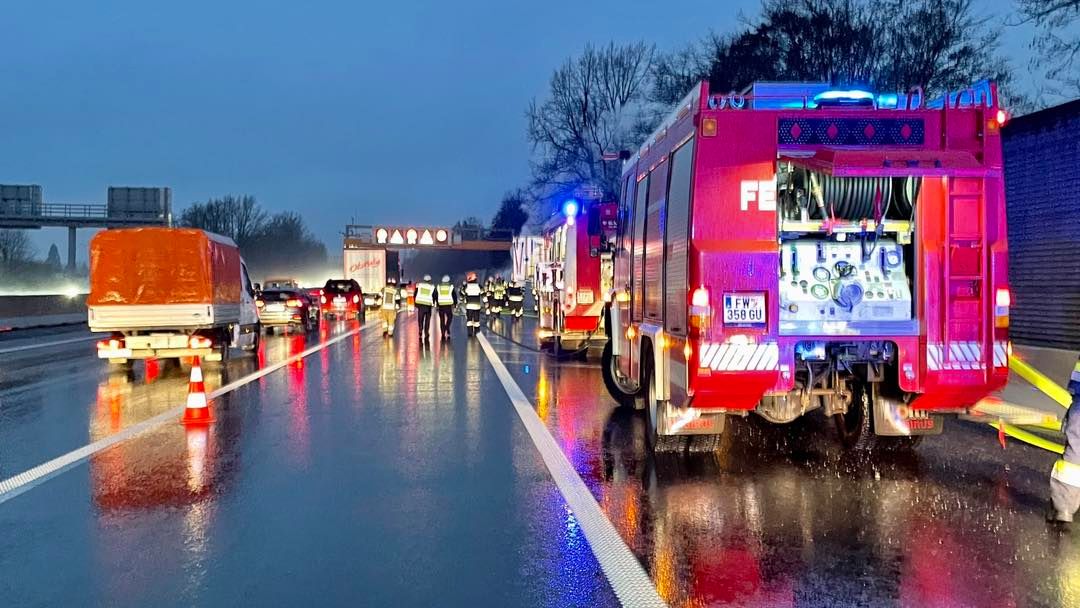 Die Feuerwehr war mit 38 Einsatzkräften vor Ort.