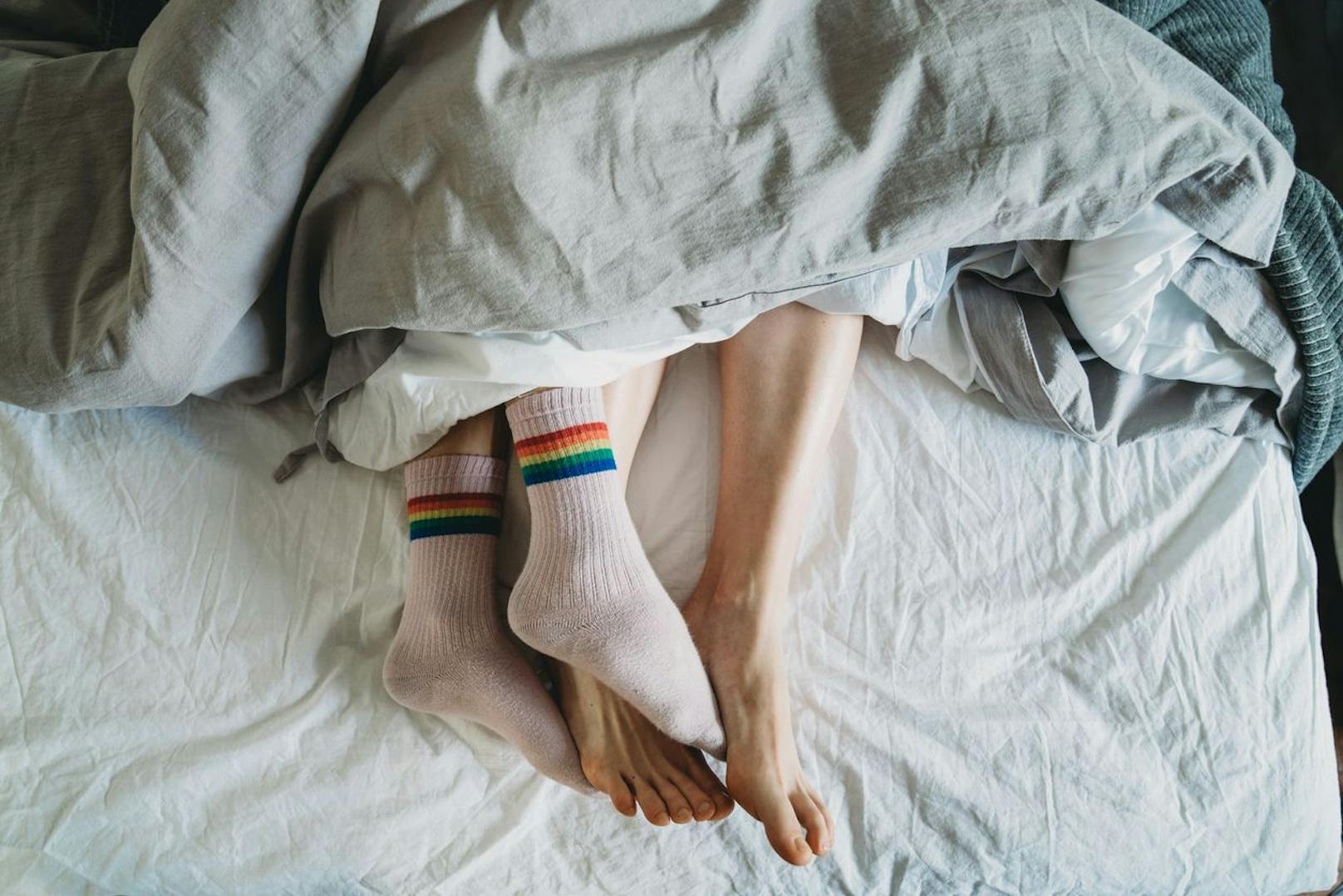 Socken im Bett werden zu Unrecht schlecht geredet.&nbsp;