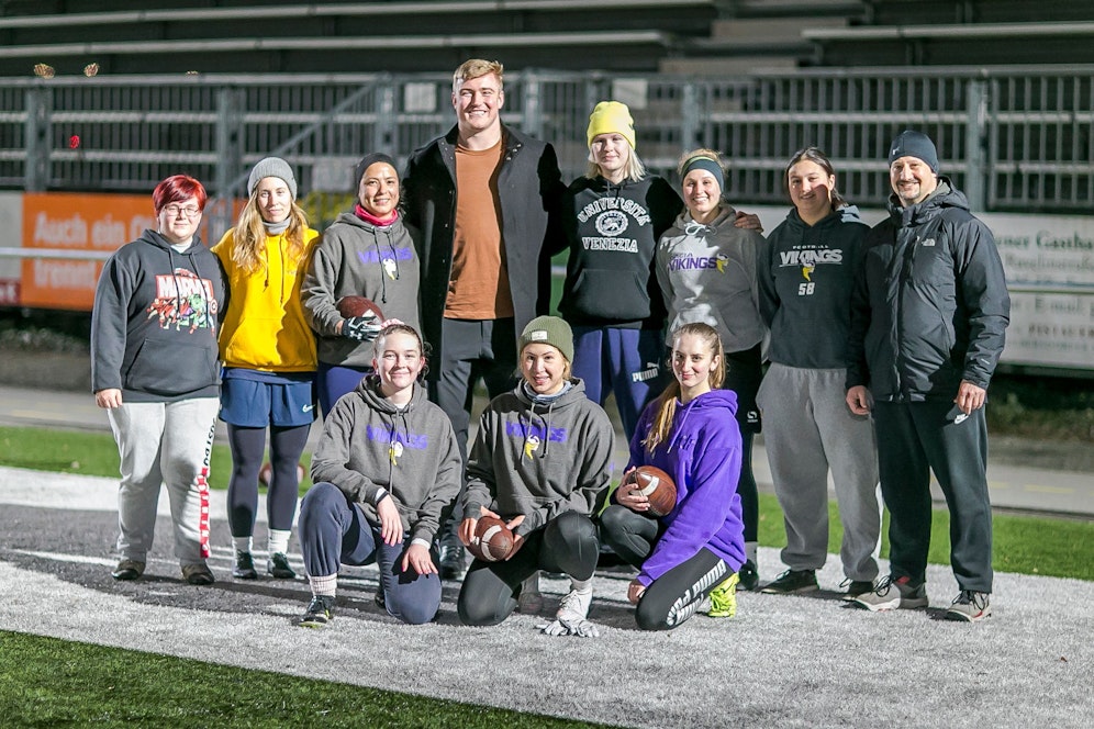 NFL-Crack Bernhard Raimann auf Wien-Besuch