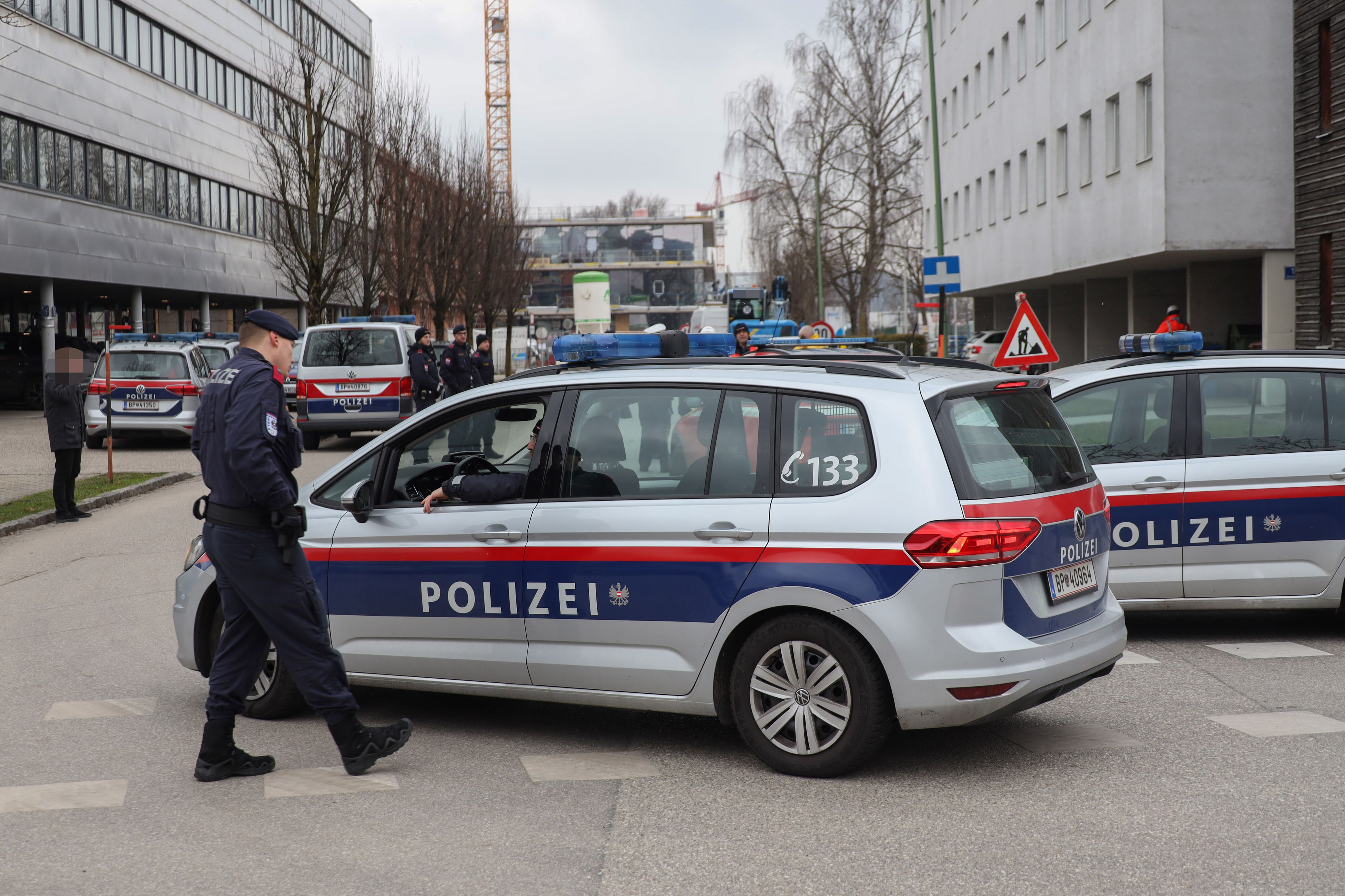 In Wels wurde bei Bauarbeiten eine Fliegerbombe gefunden. Mehrere Gebäude wurden sofort geräumt.