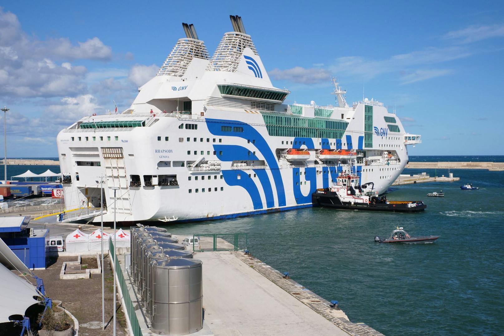 Flüchtlinge auf Adria-Fähren illegal eingesperrt