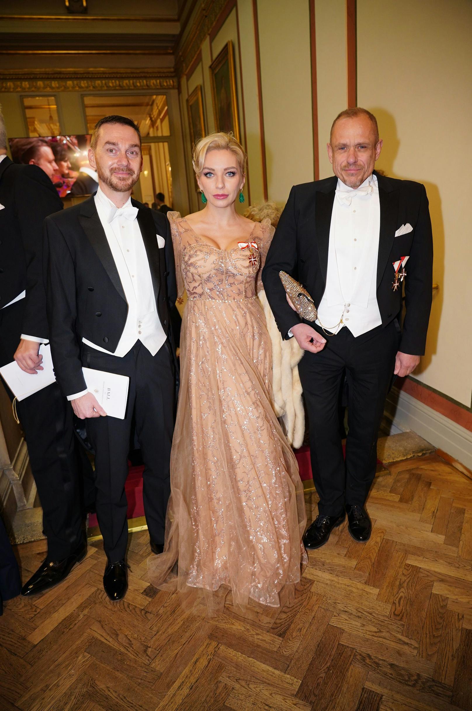 Life Ball-Organisator <strong>Gery Kessler</strong> mit Lebensgefährte <strong>Miha Veberič</strong> und Star-Geigerin <strong>Lidia Baich</strong>