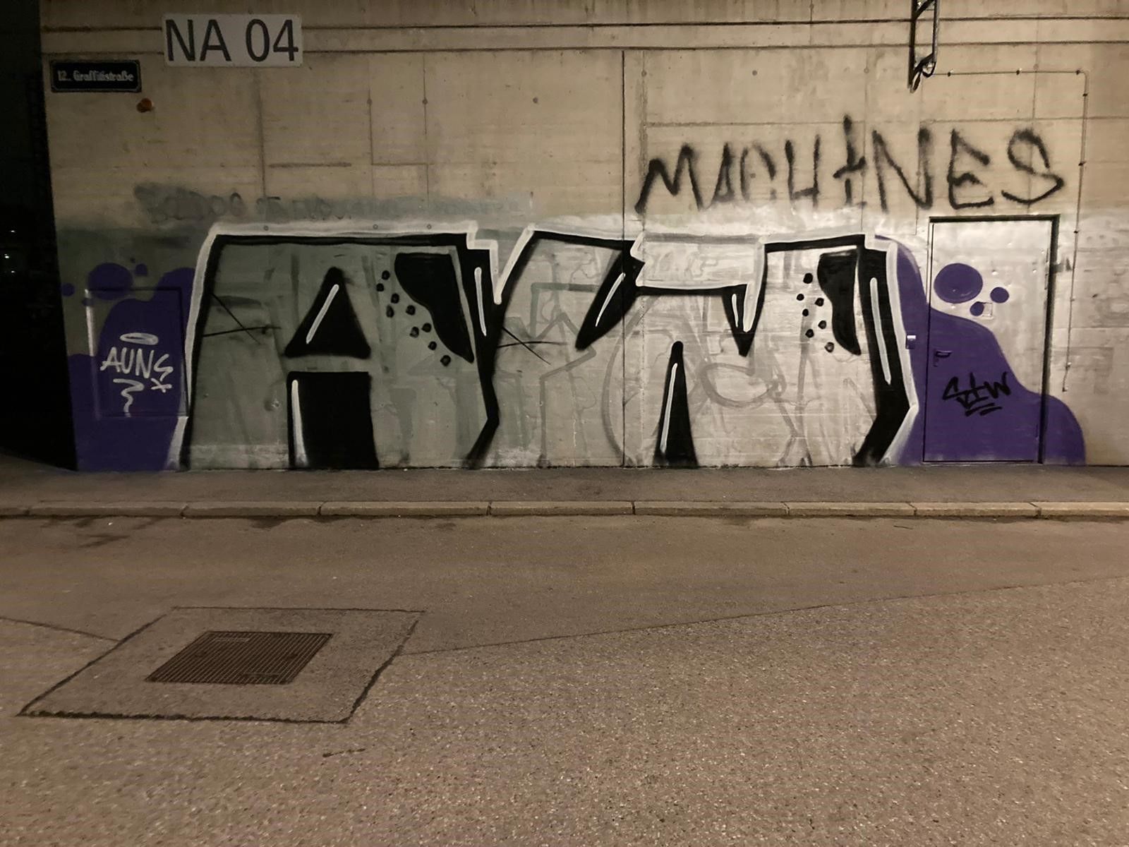 Direkt unter dem Schild 