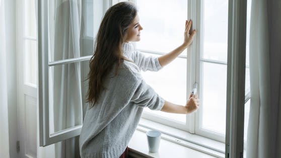 Die Energiekosten werden immer höher, wenn man lüften muss, sollte man also vorsichtig sein. 
