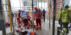 Bauarbeiter stürzte metertief – Mann im Schockraum