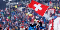 Kuhglocken und Drums – Schweiz-Fans erobern Kitzbühel