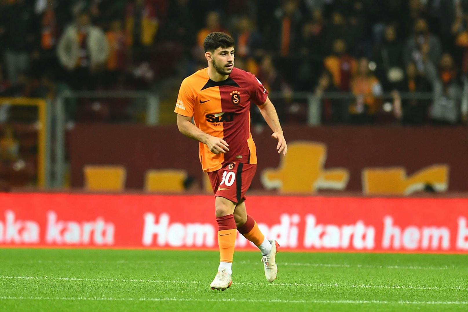 Yusuf Demir konnte sich bei Galatasaray Istanbul bisher noch nicht durchsetzen. 