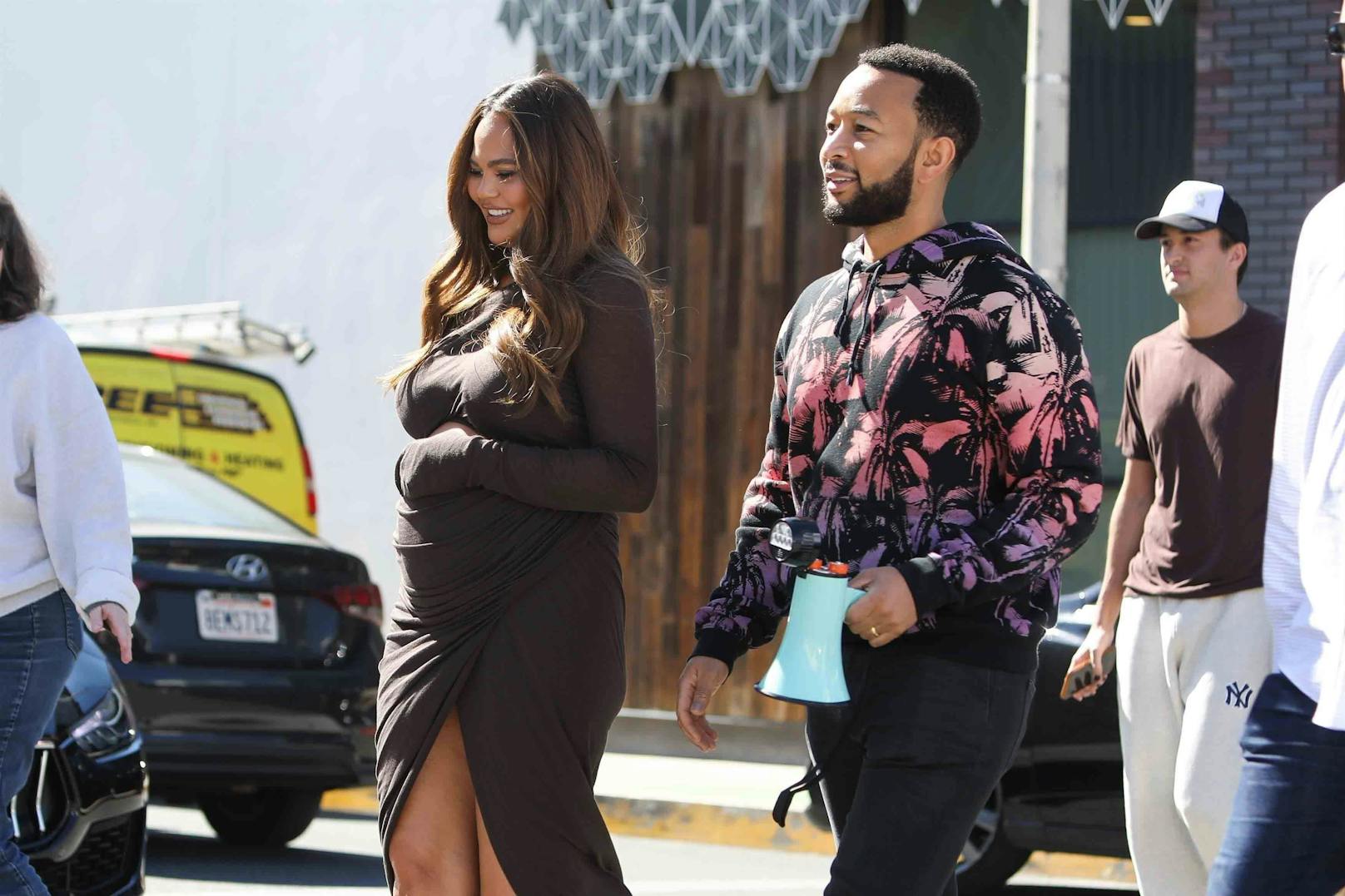 Baby ist da! John Legend und Chrissy Teigen zeigen Foto