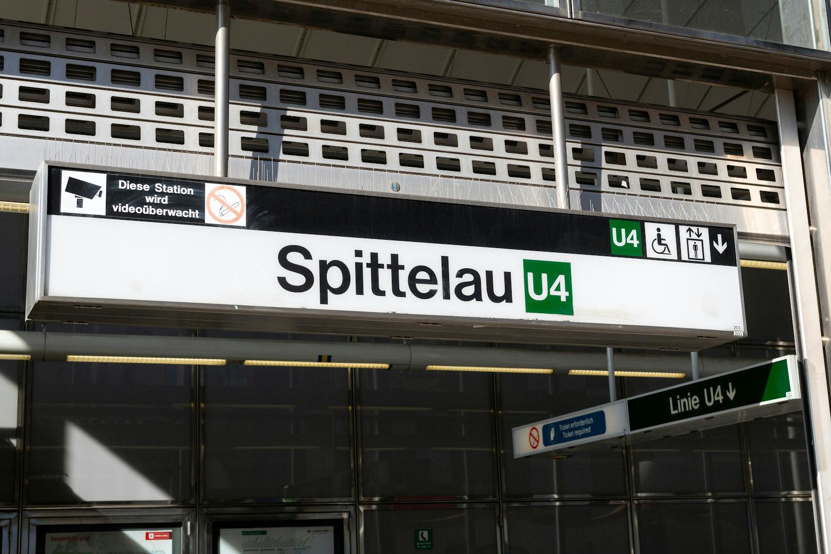 Die Bluttat ereignete sich mitten in der U-Bahn-Station Spittelau. Archivbild