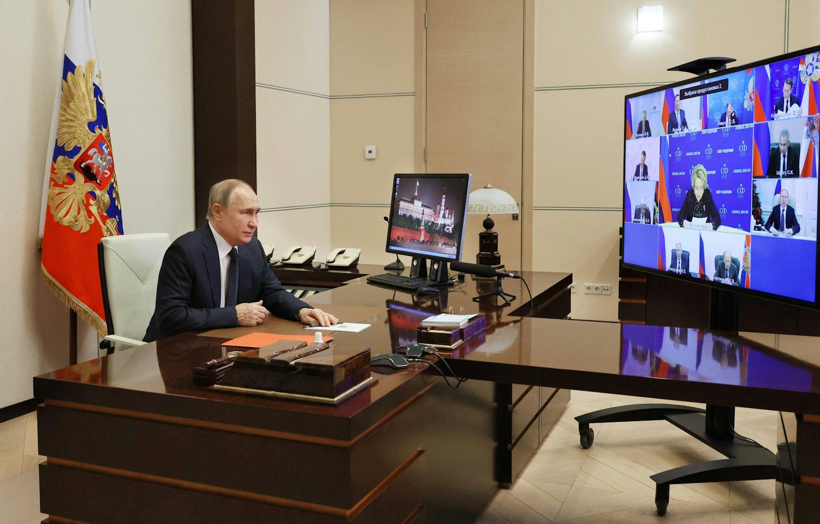 Der russische Präsident Wladimir Putin im Rahmen einer Videokonferenz mit seinen Beratern am 20. Jänner 2023. 