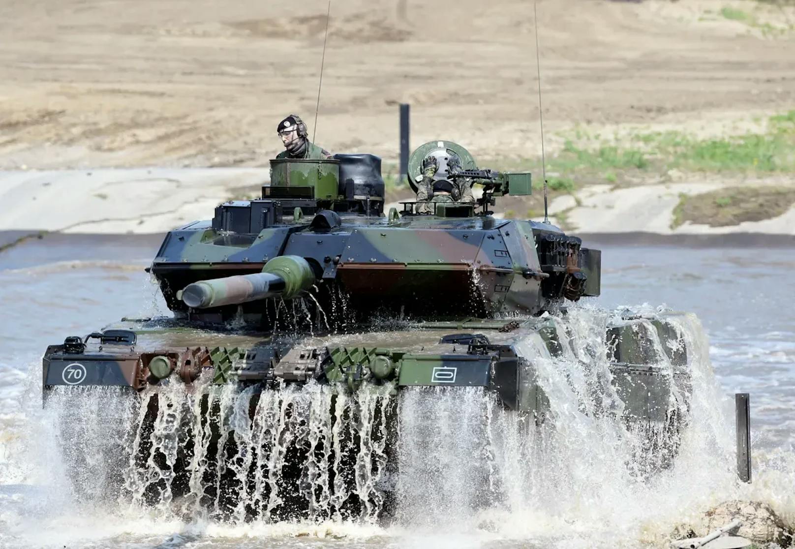 Von Leopard 2 wurden bis zu 3.600 Fahrzeuge hergestellt.