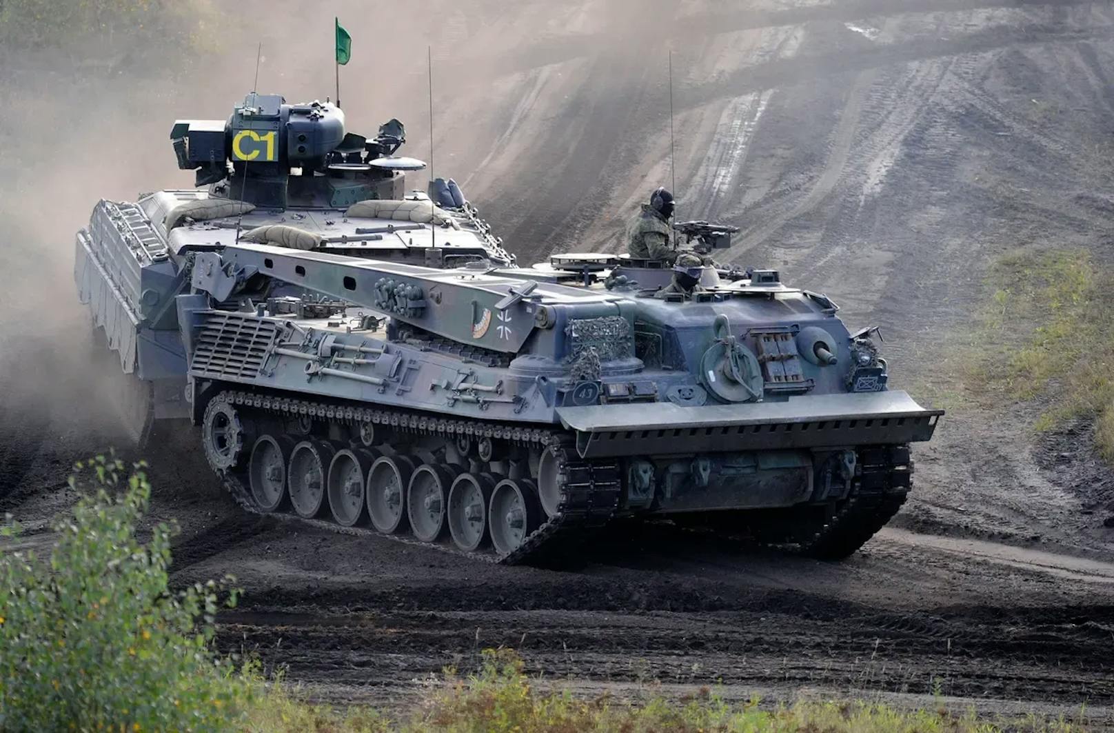 Polen erwägt, der Ukraine den Kampfpanzer auch ohne Genehmigung zu liefern.