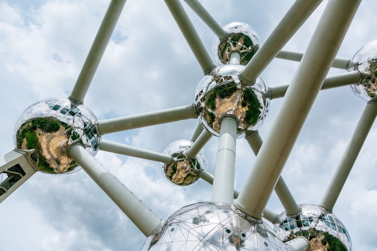 Das Atomium in Brüssel: In einer der Kugeln befindet sich ein Restaurant.