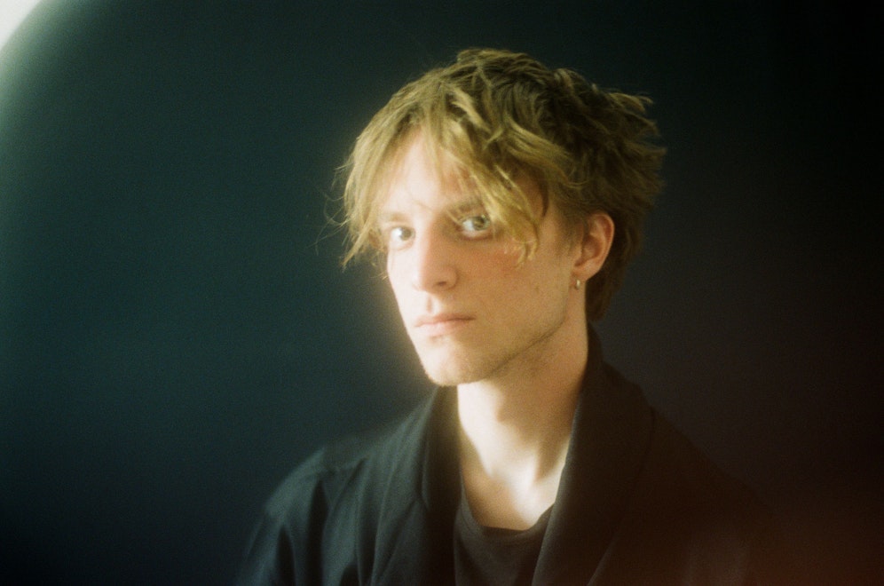 Doppelfinger alias Clemens Bäre