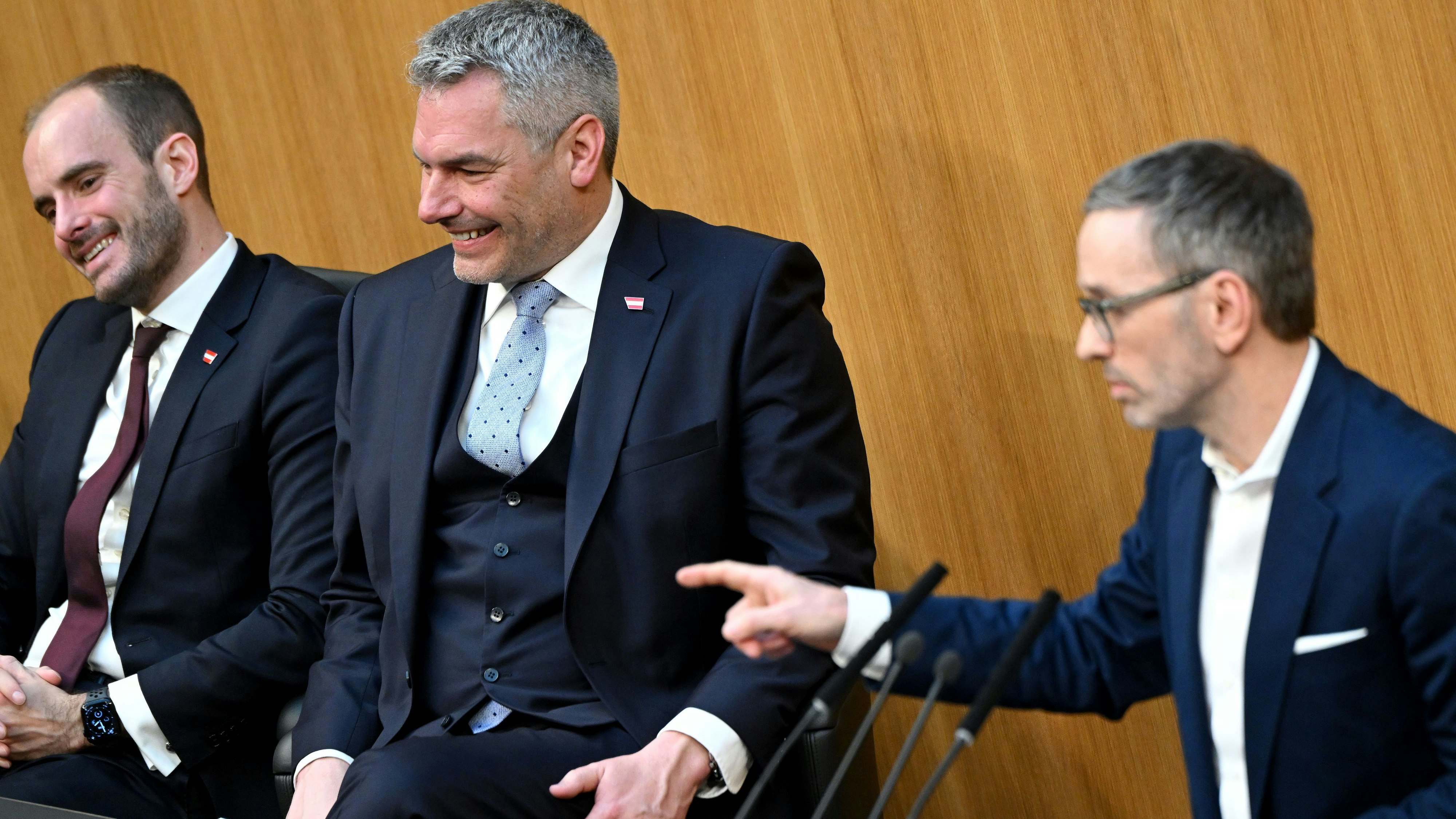 FPÖ-Chef Kickl: "Die Menschen bezahlen den Preis für die Doppelmoral dieser Bundesregierung!"