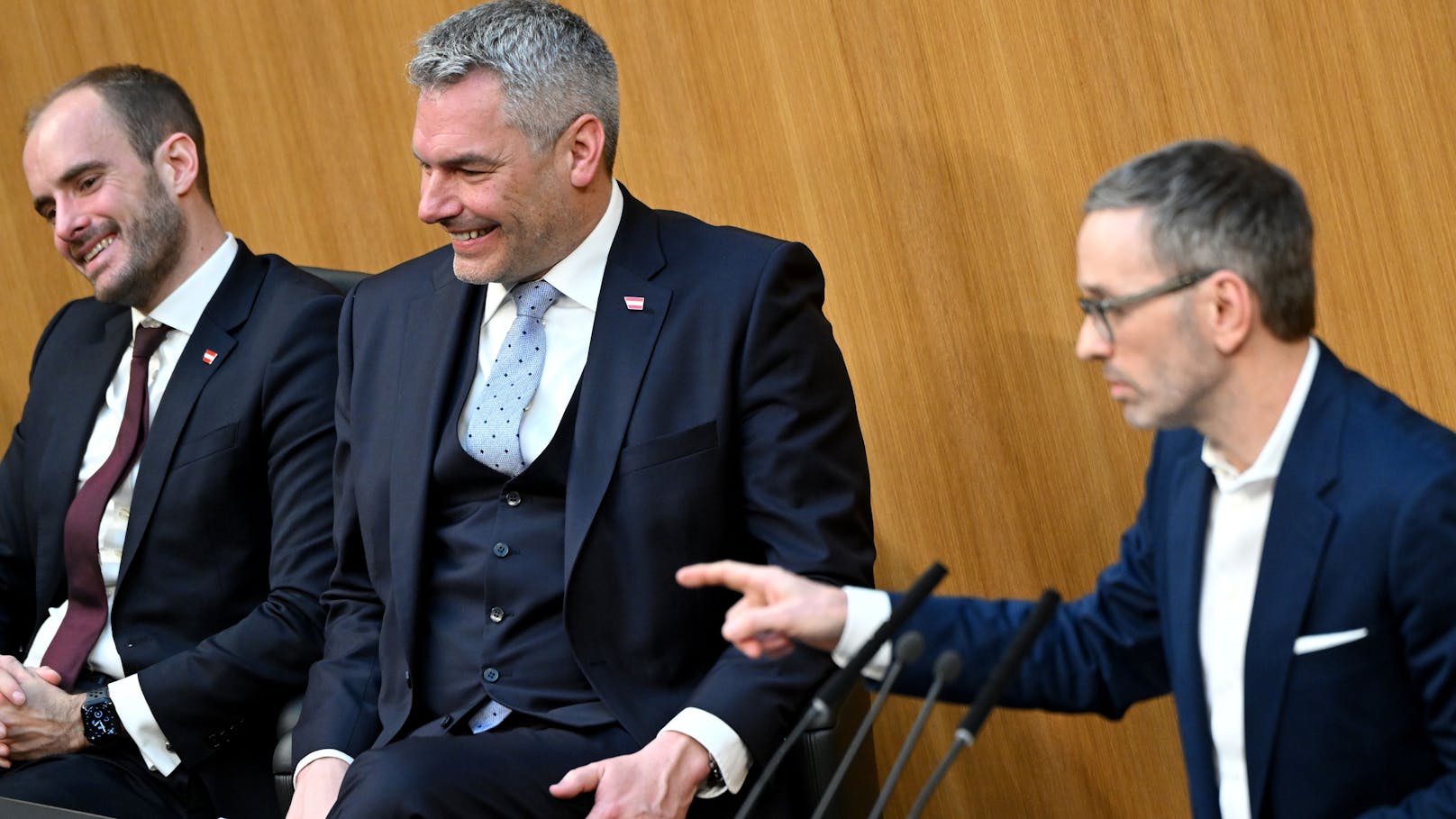FPÖ-Chef Kickl: "Die Menschen bezahlen den Preis für die Doppelmoral dieser Bundesregierung!"