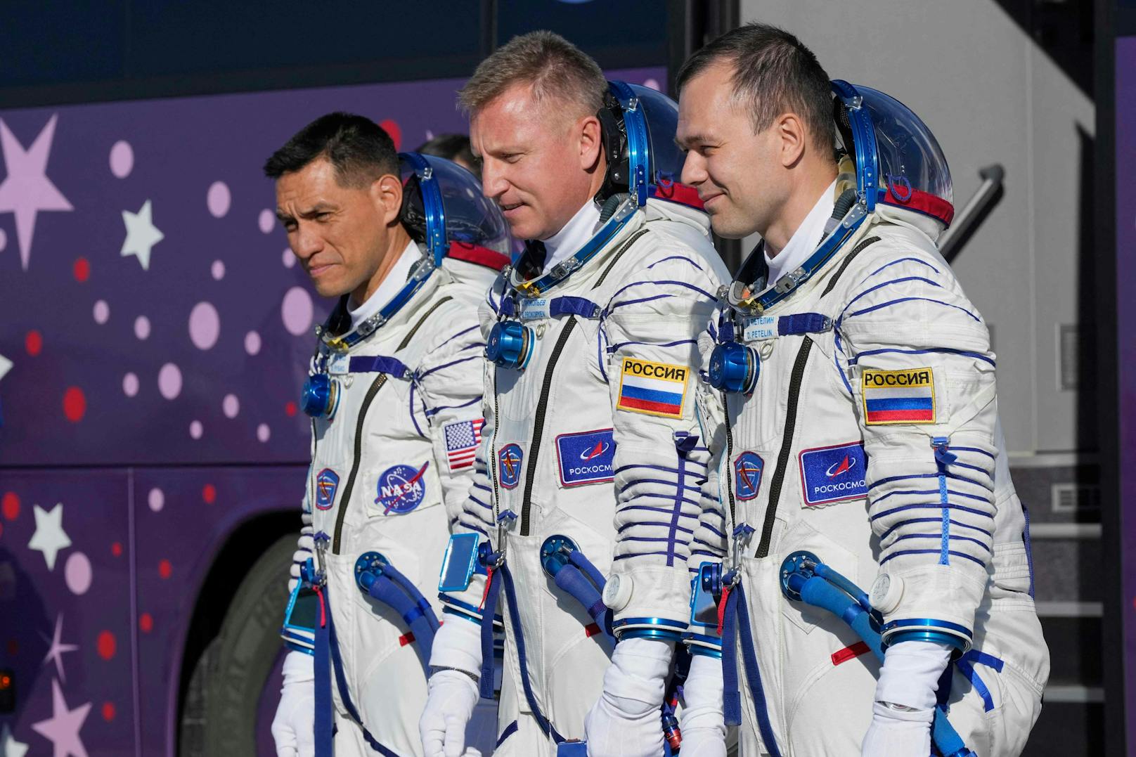 Die sich seit September 2022 auf der ISS-Raumstation befindenden Astronauten Sergej Prokopjew, Dmitri Petelin und Frank Rubio sollten eigentlich diesen März auf die Erde zurückkehren.