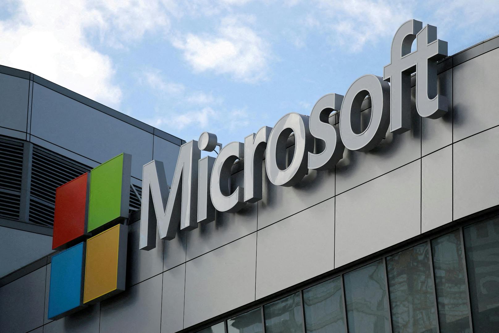 Tech-Gigant Microsoft vermeldet Einbruch des Gewinns