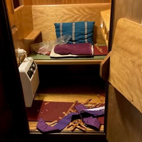 Die Beichtstühle der Kirche in Saalfelden wurden durch die Vandalen verwüstet.