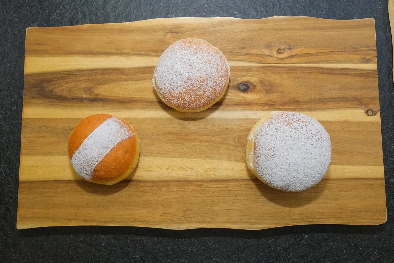 Die Siegerkrapfen: Demel, Oberlaa und Mann (v.l.n.r)