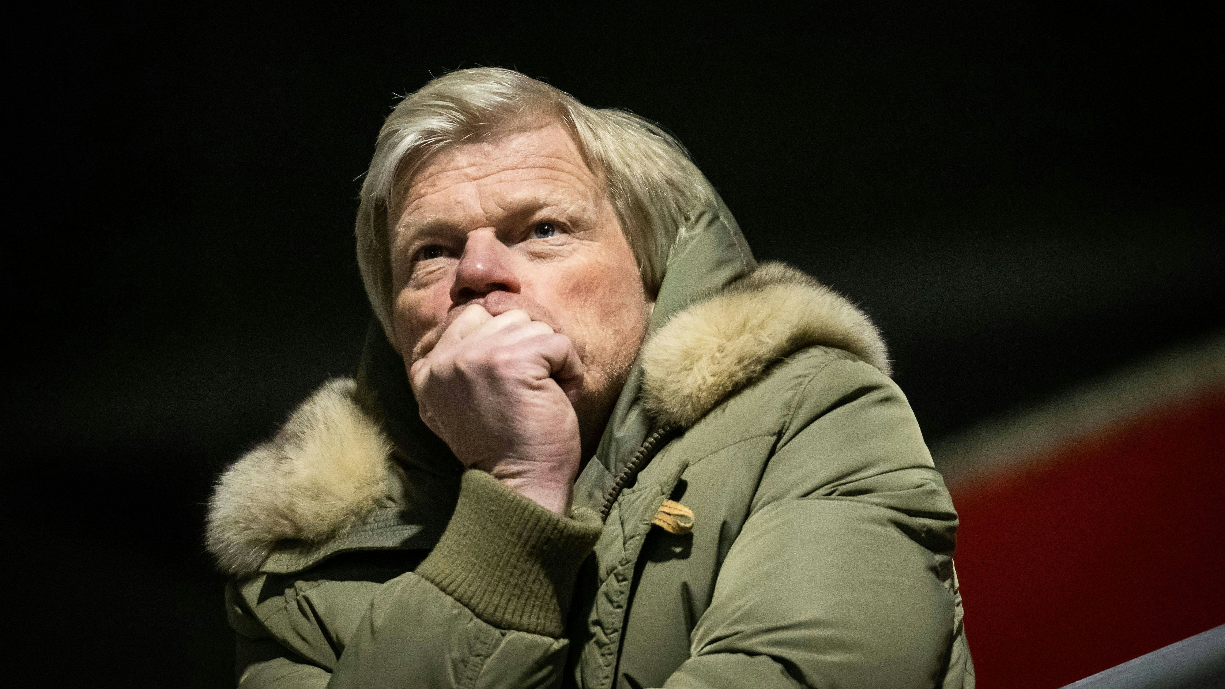 Oliver Kahn hat neuerlich seinen Führerschein verloren. 