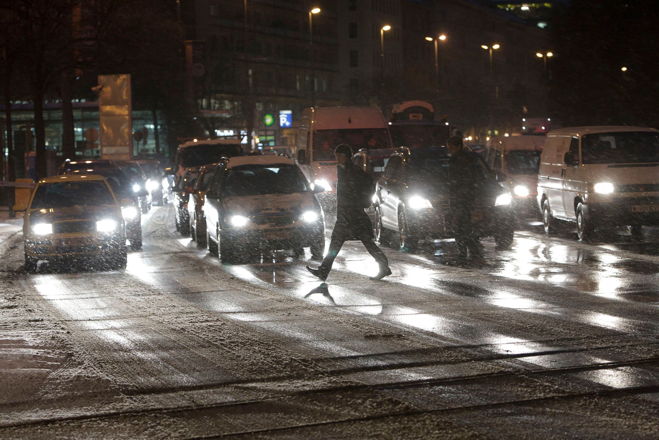 Blitzeis In Wien – Autos Schleudern über Die Straßen | Heute.at